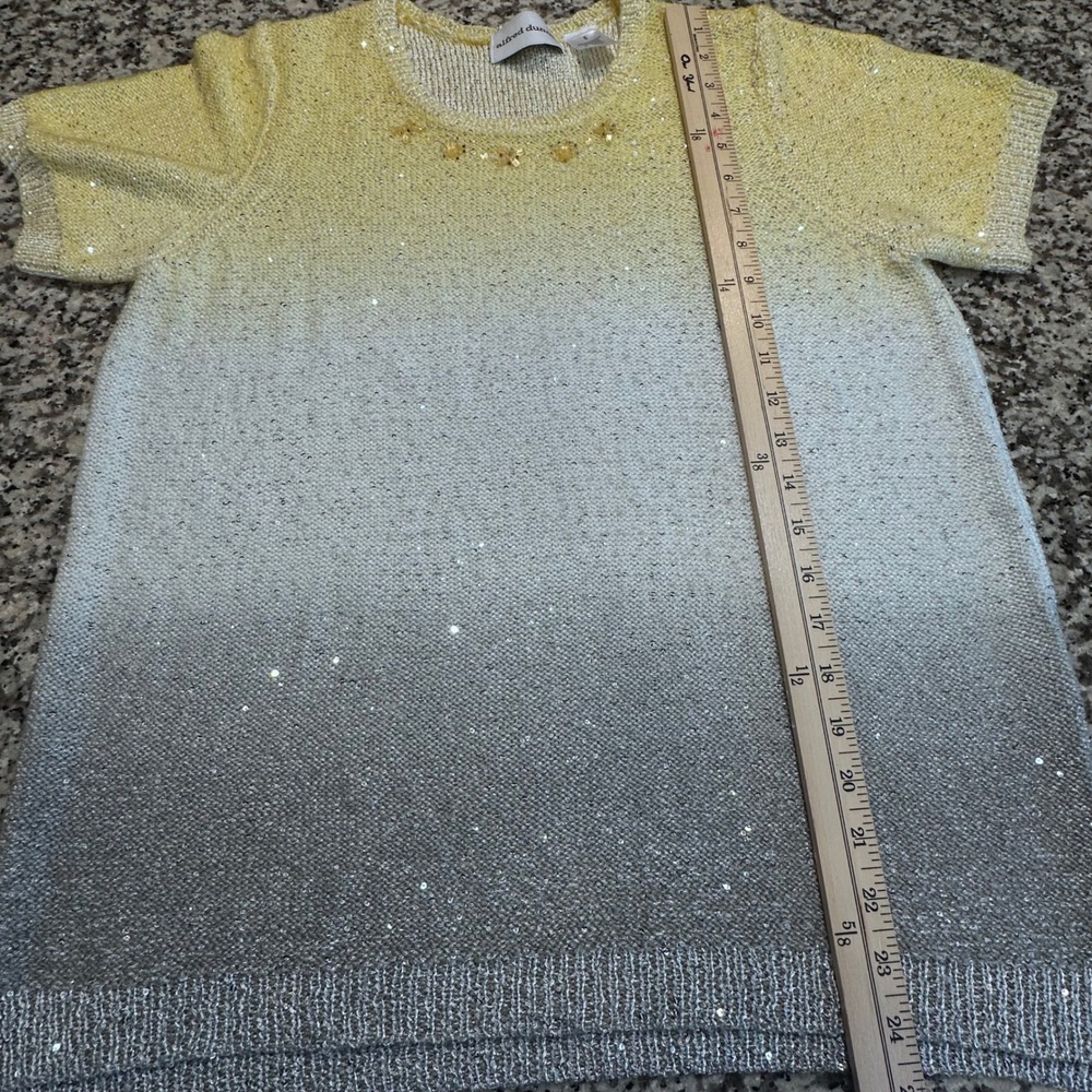 Alfred Dunner Women Sz S Ombre Sequin Beaded Knit Top Short Sleeve Yellow Silver - Picture 4 of 8
